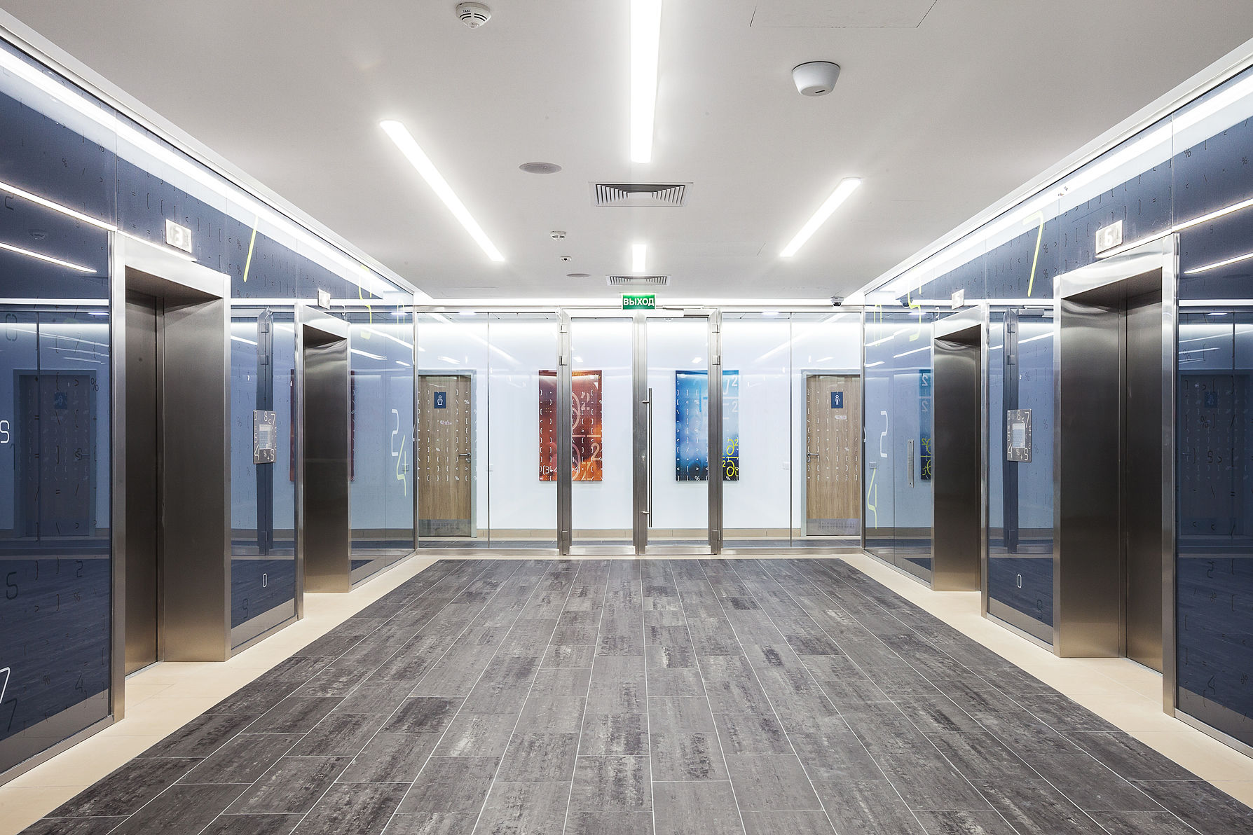 Фото Облицювання склом