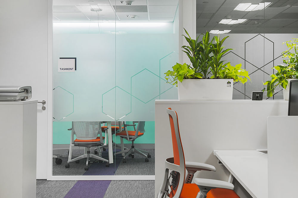 Фото Суцільноскляні перегородки UALCOM-Crystal