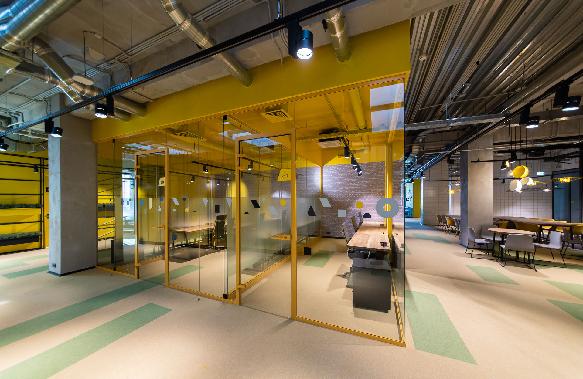 Фото Суцільноскляні перегородки UALCOM-Crystal