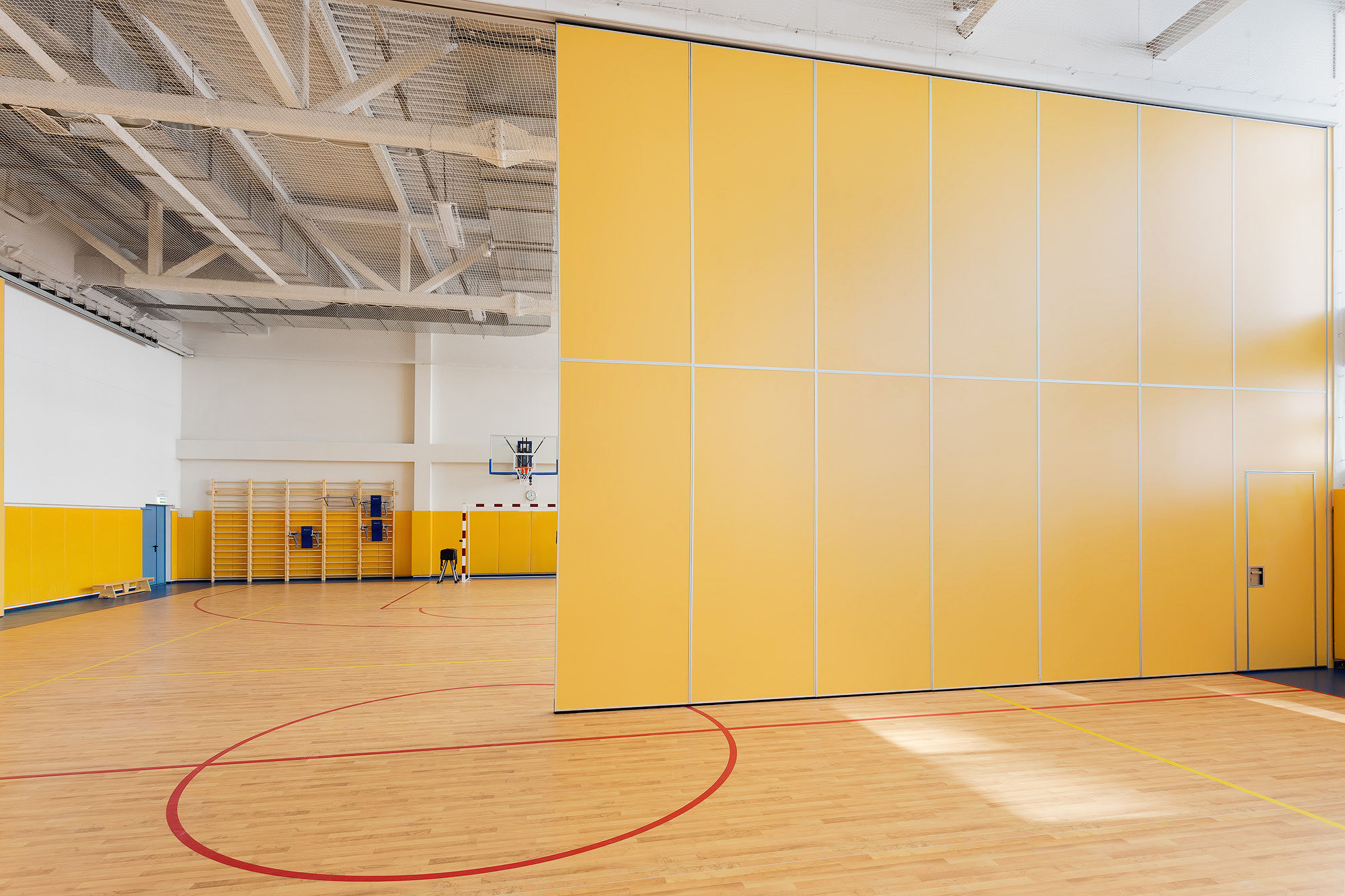 Фото Розсувні перегородки UALCOM Hufcor