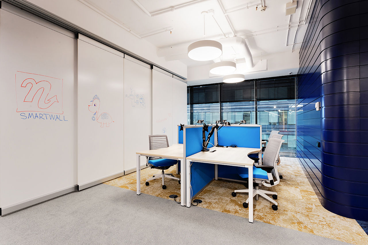 Фото Розсувні перегородки UALCOM Hufcor