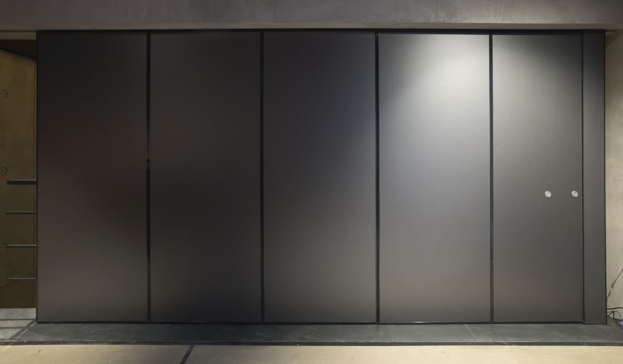 Фото Розсувні перегородки UALCOM Hufcor