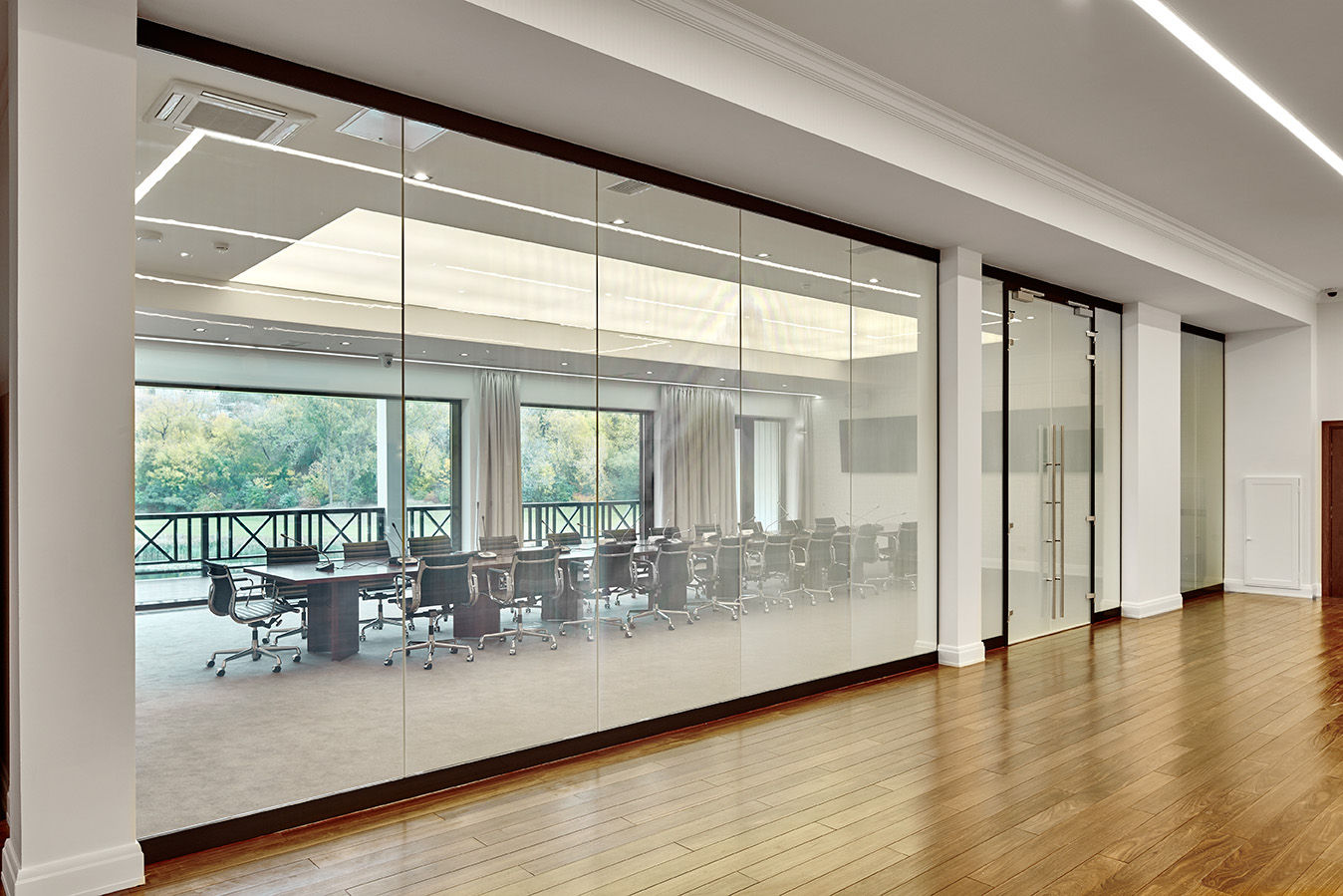 Фото Скло зі змінною прозорістю UALCOM SmartGlass