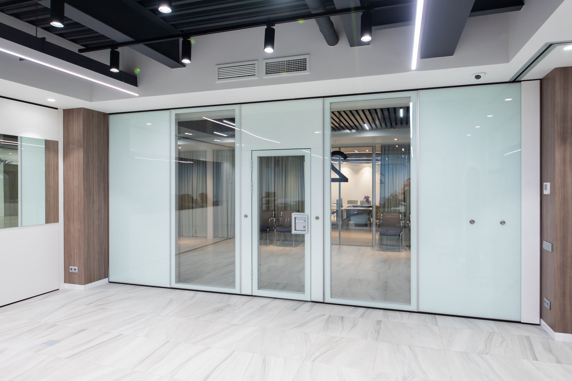 Фото Перегородки UALCOM Hufcor moVista