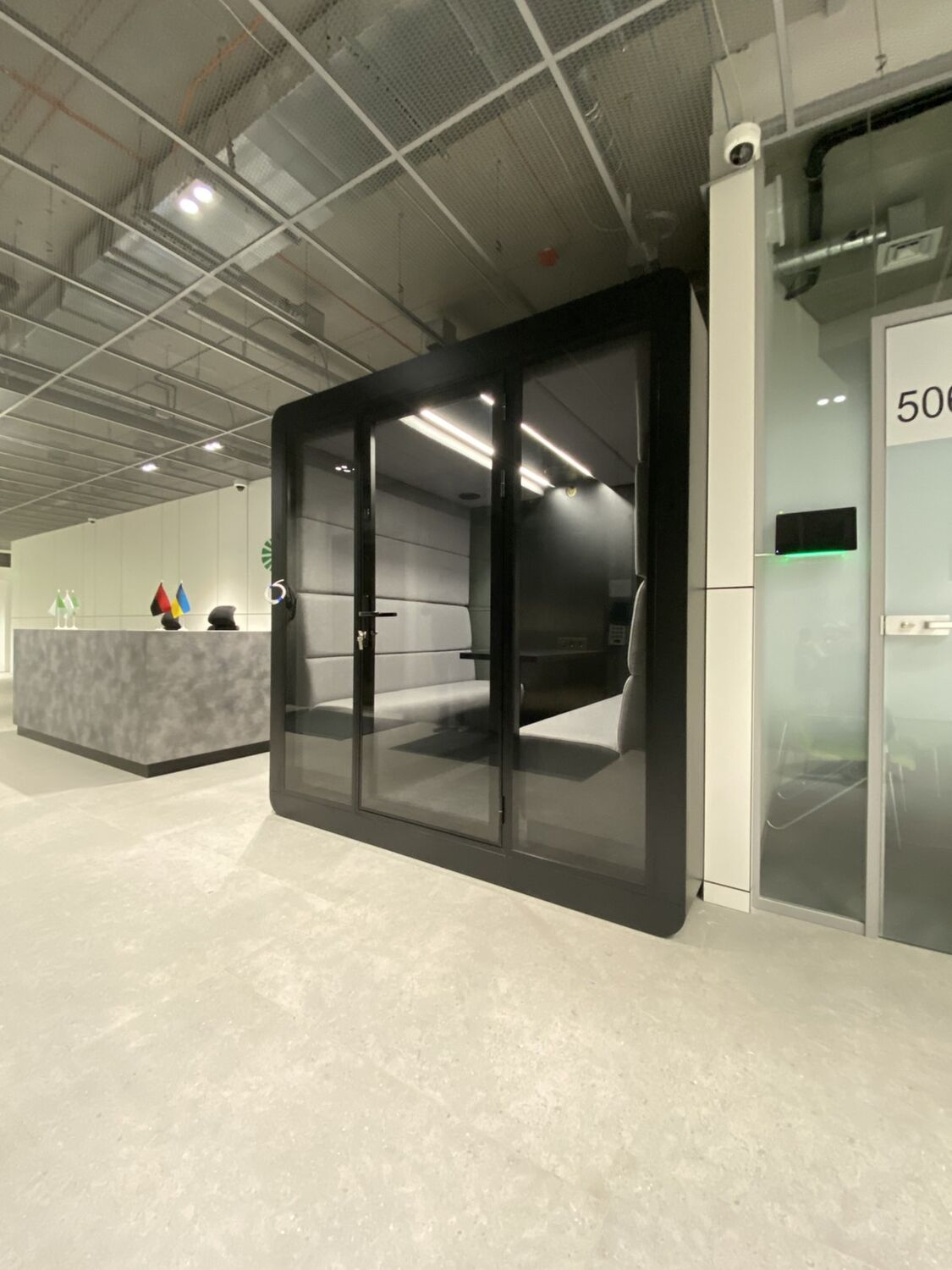 Фото Акустичні кабінки UALCOM