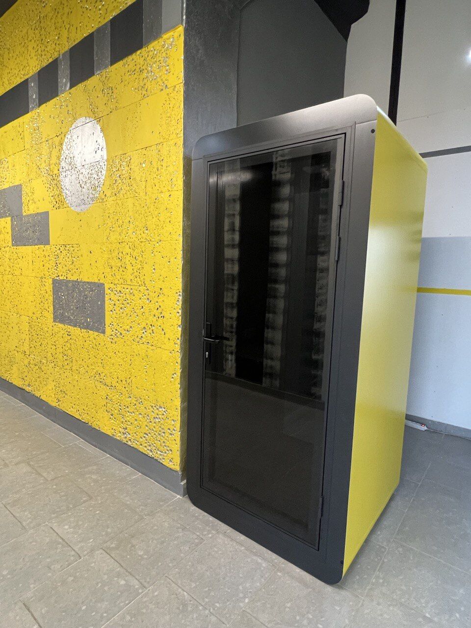 Фото Акустичні кабінки UALCOM