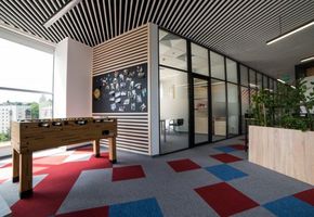 Компанія UALCOM вдруге облаштувала офіс компанії Geeks for Less.