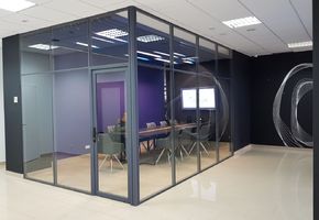 Стильний офіс компанії Вівід.