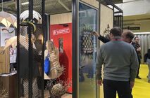 Творча майстерня «АРТБУЗ», з використанням продукції Ualcom представила свої авторські вироби на провідній виставці будівництва та дизайну Великобританії — London Build Expo 2023