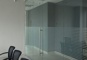 UALCOM-Crystal в проекті Юридическая компания 