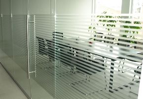 UALCOM-Crystal в проекті Юридическая компания 