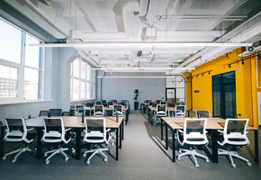 UALCOM-Crystal в проекті Компанія UALCOM оформила простір нового офісу сучасного співтовариства відбулися стартап-основатетелей - LIFT99 в м.Київ.