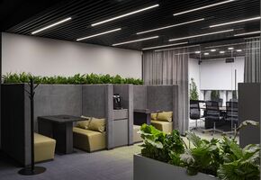 UALCOM-Crystal в проекті Компанія 