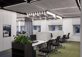 UALCOM-Crystal в проекті Компанія 