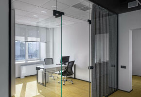 UALCOM-Crystal в проекті Компанія "UALCOM" успішно завершила цікавий проект для найбільшого банку України - Приват Банк.