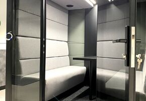 Акустичні кабінки в проекті Компанія ЕКСПРЕССПЛАТА обрала акустичні кабіни UALCOM для свого офісу в Києві